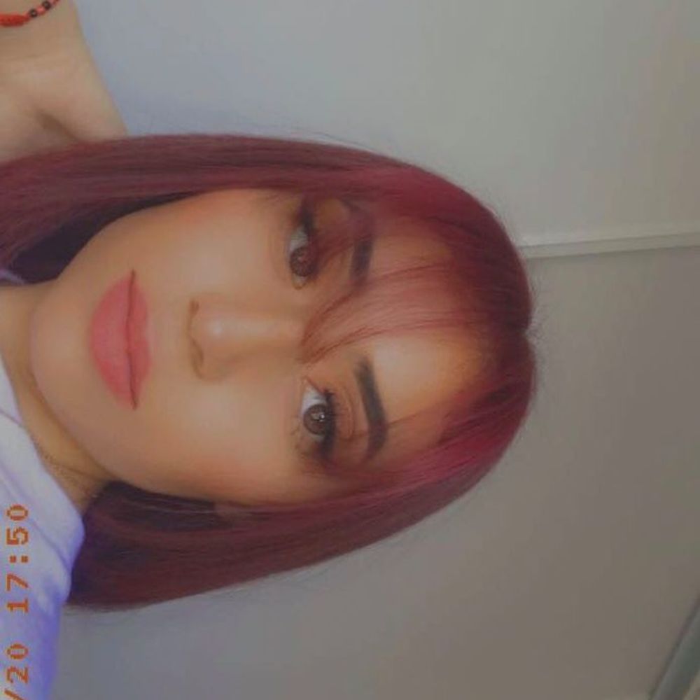 Meet your Posher, Eva